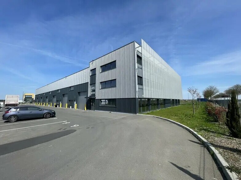 Flex dans Le Mesnil-Amelot à louer - Photo du bâtiment - Image 2 de 8