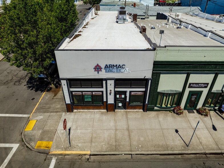 190 W 6th Ave, Junction City, OR for lease - Building Photo - Image 2 of 9