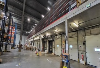 Industriel dans Maurepas à louer Photo intérieure- Image 2 de 6