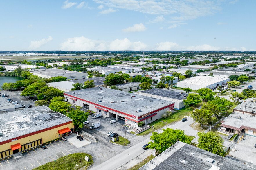 5150-5160 NW 165th St, Hialeah, FL for lease - Aerial - Image 3 of 3