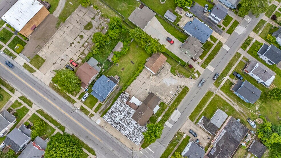1709 Oberlin Ave, Lorain, OH for sale - Primary Photo - Image 1 of 1