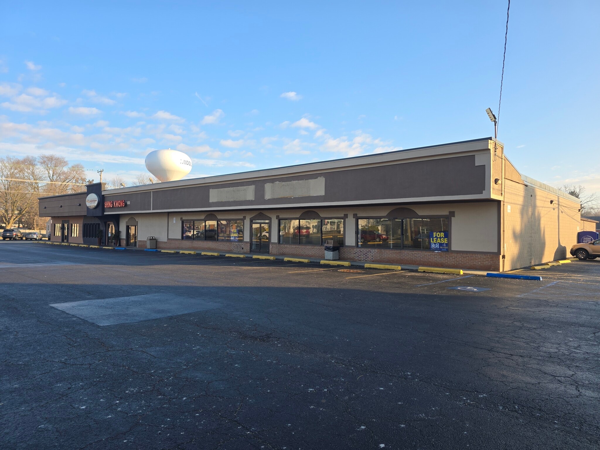301-311 N Broad St, Middletown, DE for lease Primary Photo- Image 1 of 6