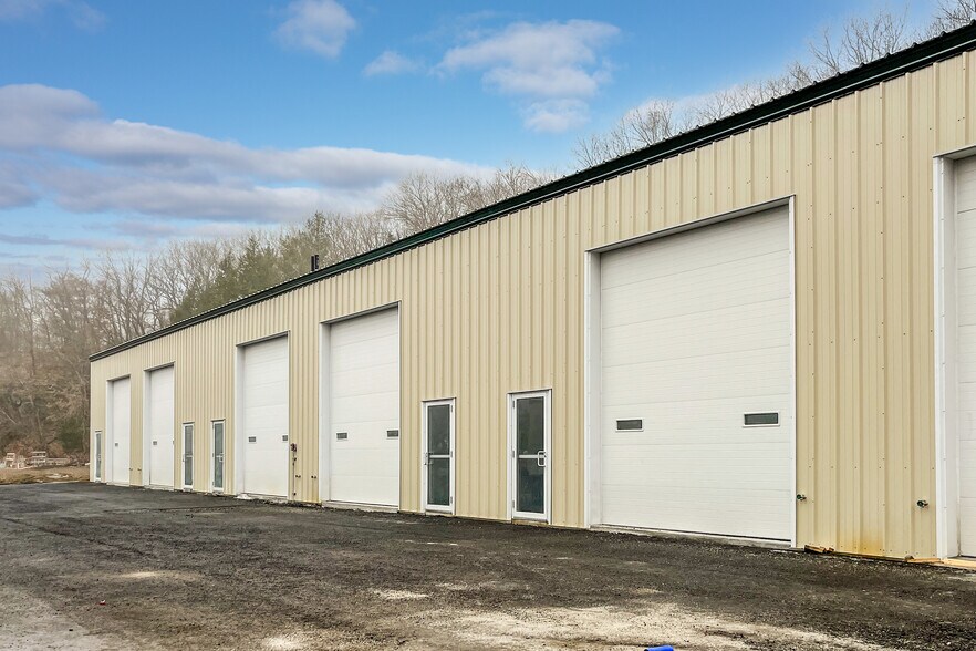 35 Commercial Dr, Wrentham, MA à louer - Photo de construction - Image 2 de 2