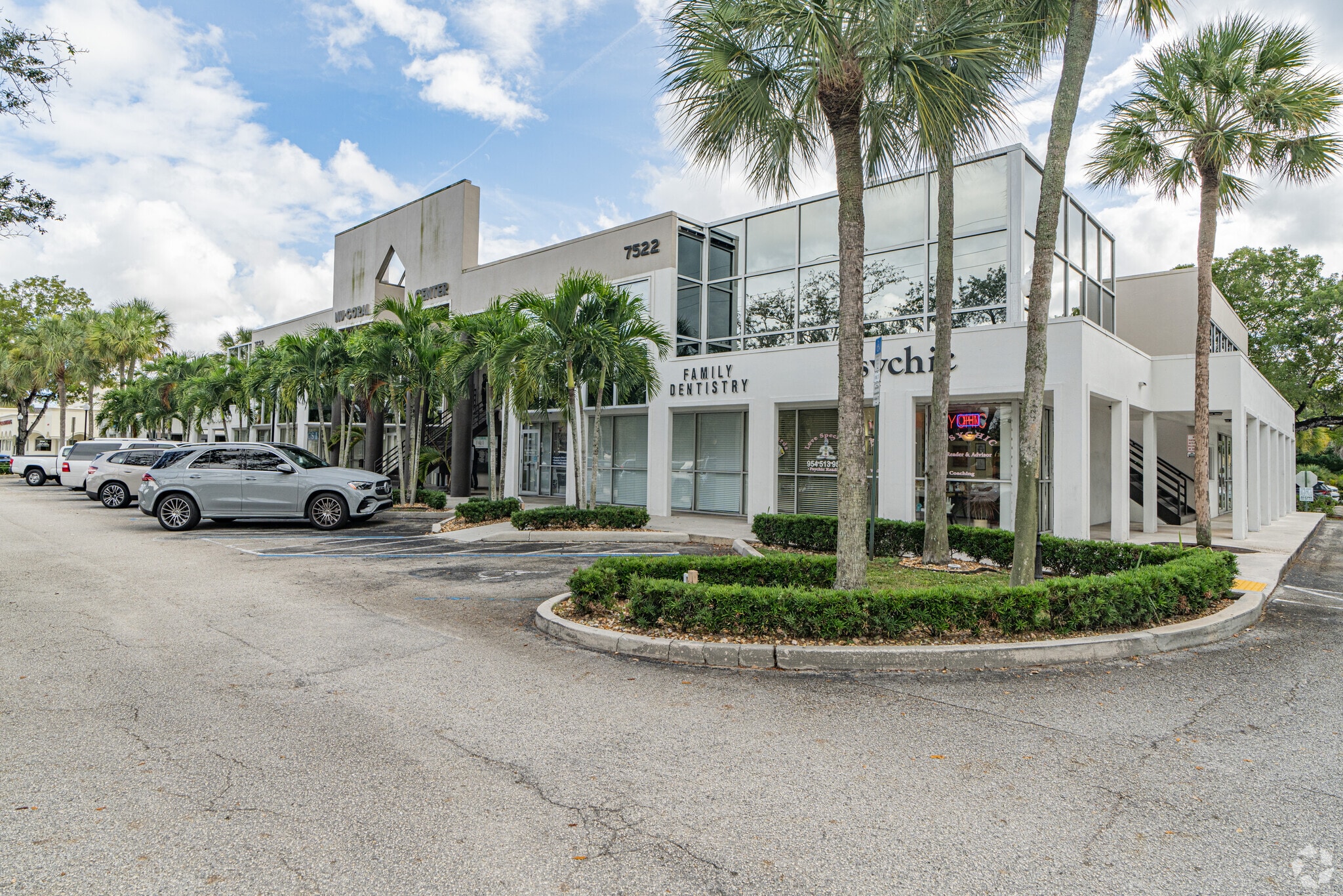 7522 Wiles Rd, Coral Springs, FL for lease Primary Photo- Image 1 of 7