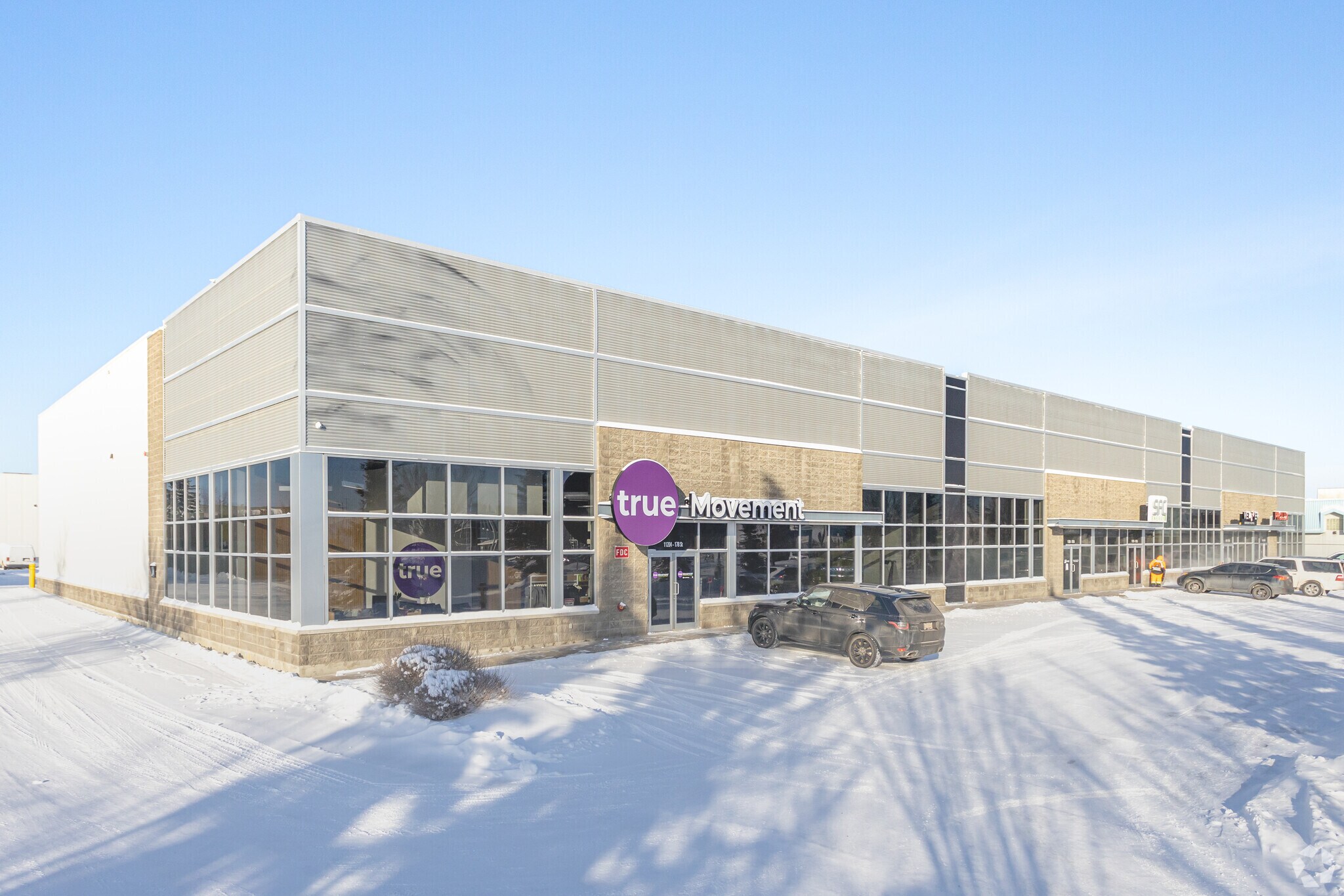 11204-11255 180 St NW, Edmonton, AB for sale Primary Photo- Image 1 of 1