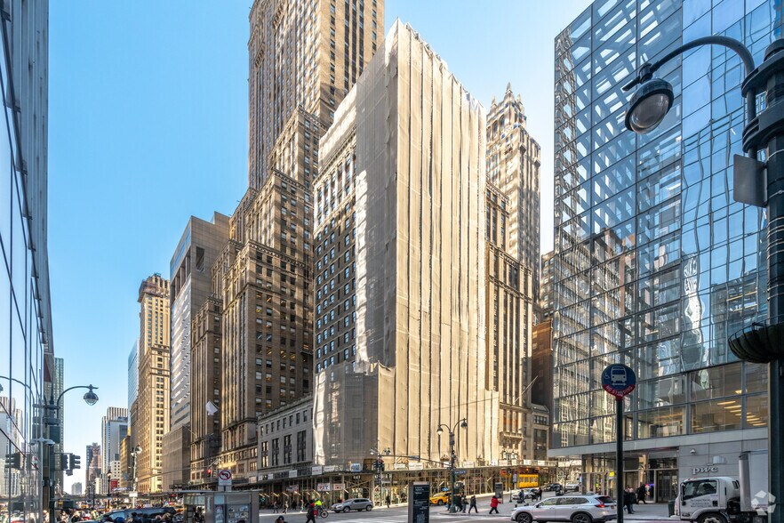 315 Madison Ave, New York, NY à louer - Photo du bâtiment - Image 3 de 11