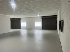210-214 10th St, Lake Park, FL for lease Interior Photo- Image 2 of 4