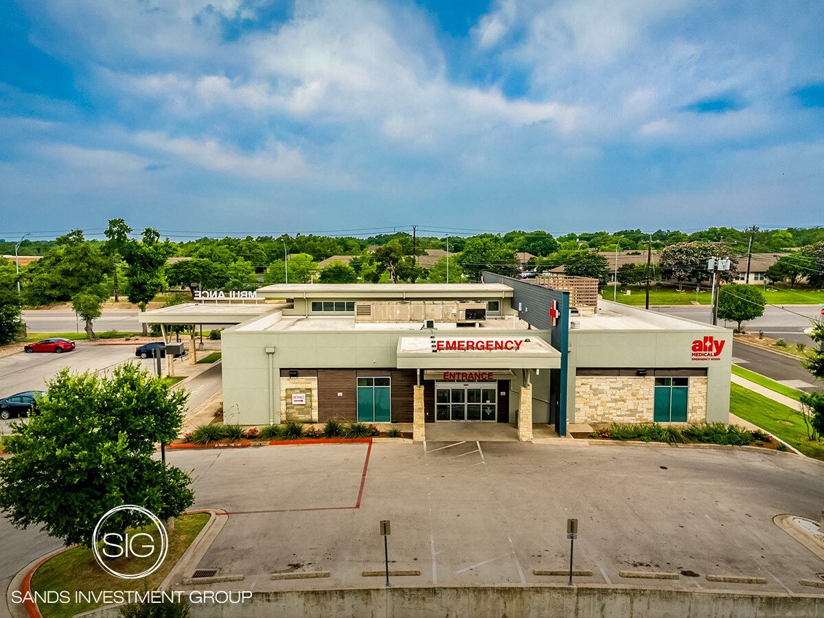 8721 Menchaca Rd, Austin, TX for sale Primary Photo- Image 1 of 1