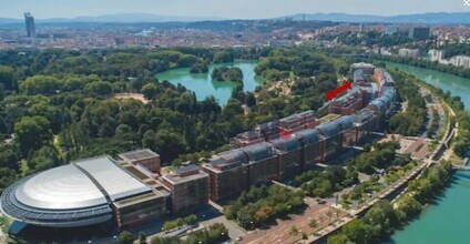 63-67 Quai Charles De Gaulle, Lyon, RHO - Aerial map view