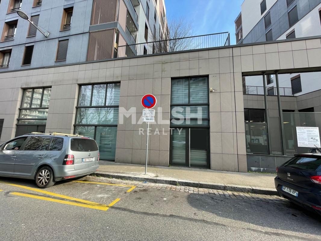 25 Rue Professeur Joseph Nicolas, Lyon à louer Photo du bâtiment- Image 1 de 7
