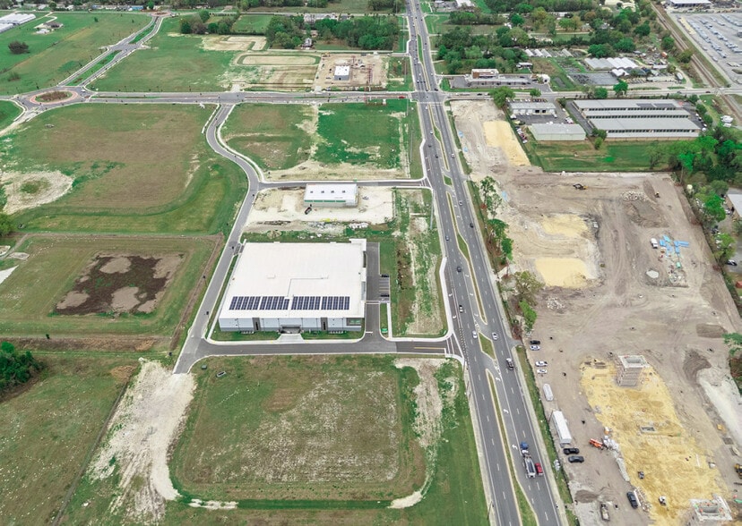 US-301 & E County Rd 462, Wildwood, FL for lease - Building Photo - Image 3 of 6