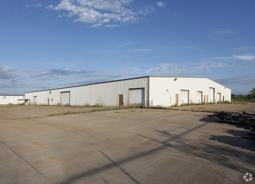 225 Metro Dr, Terrell, TX à vendre - Photo principale - Image 1 de 14