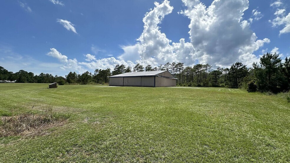 25311 Highway 17, Hampstead, NC à vendre - Photo du bâtiment - Image 2 de 13