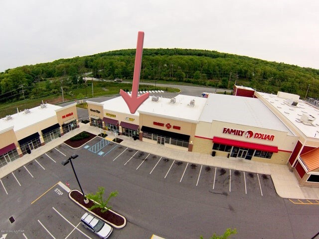 4553 Milford Road, East Stroudsburg, PA à vendre Photo principale- Image 1 de 1