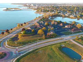 115 E Waldo Blvd, Manitowoc, WI - aerial  map view