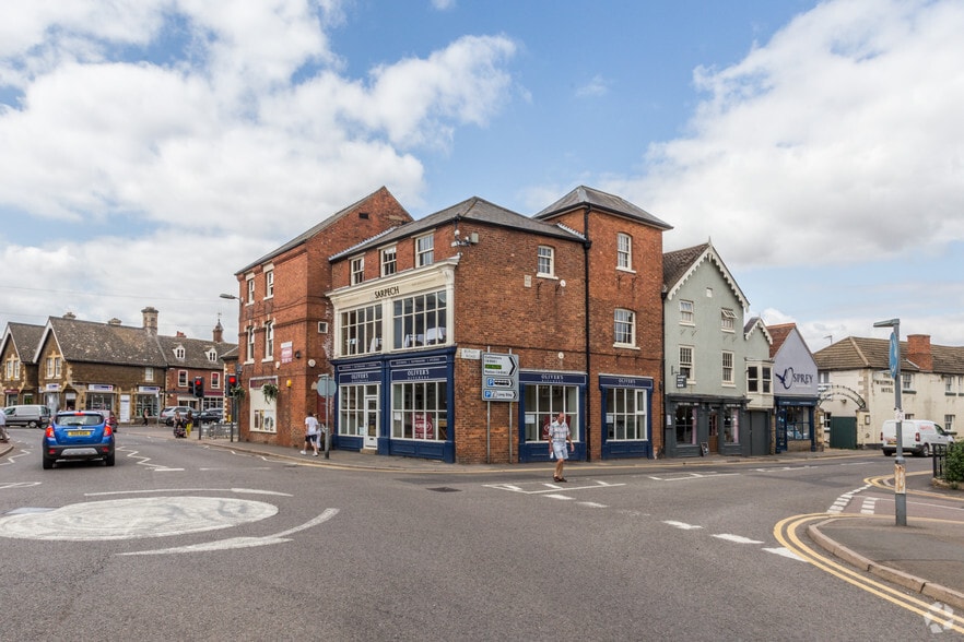 1-7 Burley Cor, Oakham for lease - Primary Photo - Image 1 of 13