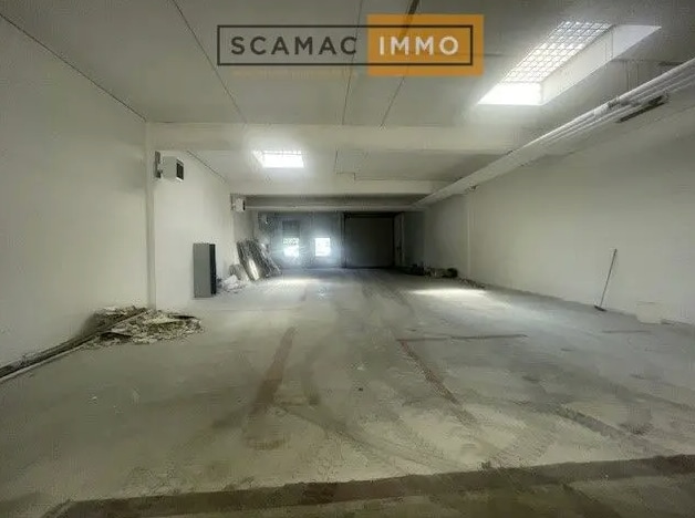 Flex in Villebon-sur-Yvette for lease Interior Photo- Image 1 of 3