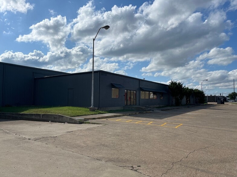 601 Shepherd Dr, Garland, TX for sale - Building Photo - Image 3 of 10