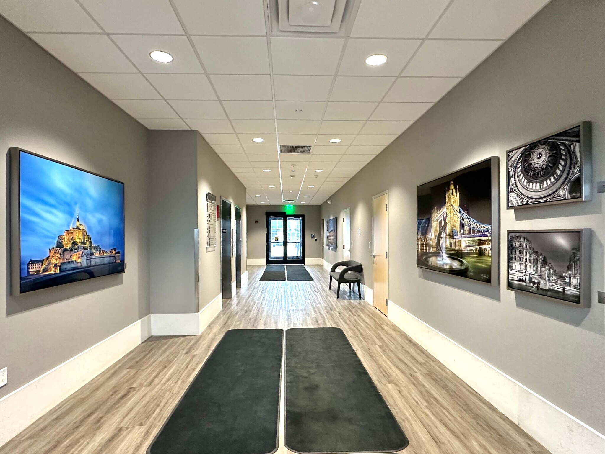 9410 Calumet Ave, Munster, IN à louer Photo intérieure- Image 1 de 10