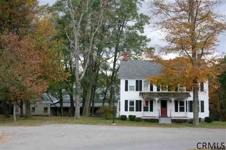 Plus de détails pour 41 Geyser Rd, Saratoga Springs, NY - Industriel à vendre