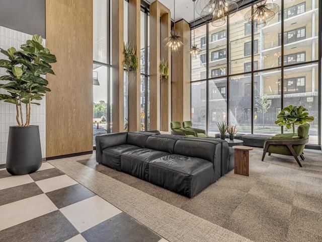 680-700 Rte Des Rivières, Lévis, QC à louer - Hall d’entrée - Image 3 de 4