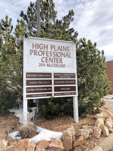 204 McCollum St, Laramie, WY for lease - Building Photo - Image 1 of 26