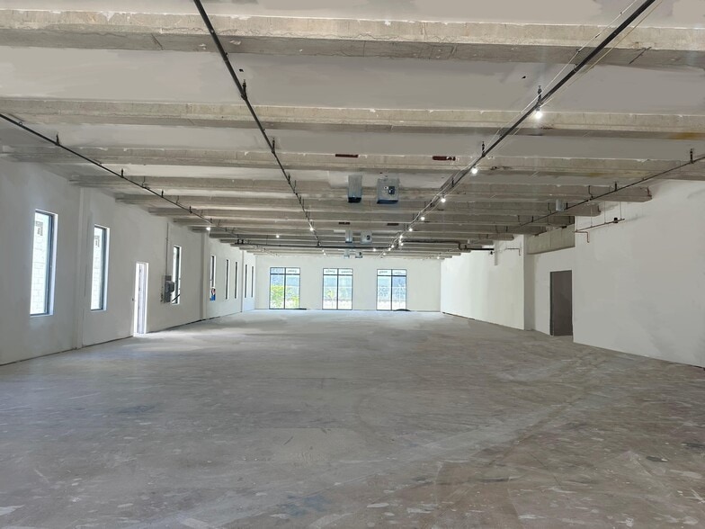 7275 NW 1st Ct, Miami, FL for lease - Interior Photo - Image 3 of 9