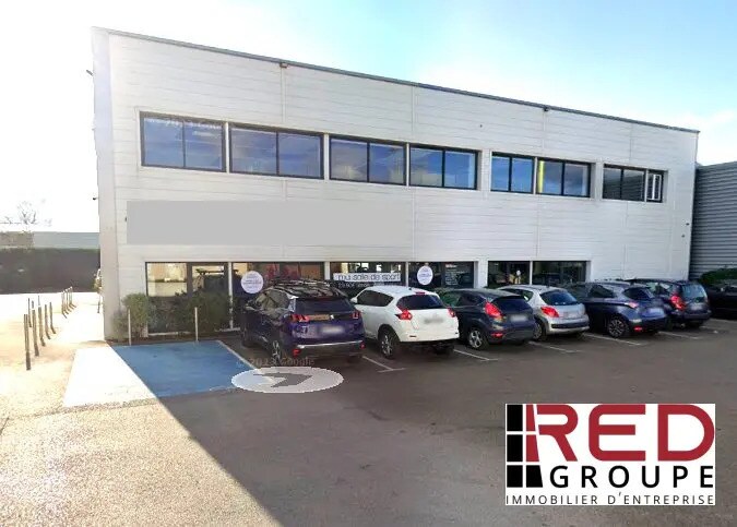 Commerce de détail dans Éguilles à louer - Photo du bâtiment - Image 1 de 4