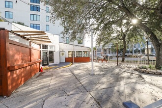 5 SE 2nd Ave, Gainesville, FL for lease Interior Photo- Image 2 of 8