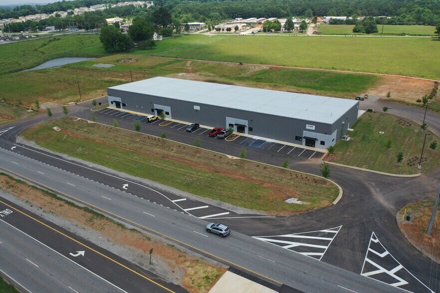 5150 Memorial Pky NW, Huntsville, AL à louer - Photo du bâtiment - Image 3 de 8