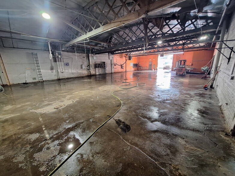 4401-4415 W Cermak Rd, Chicago, IL à louer - Photo du bâtiment - Image 2 de 7