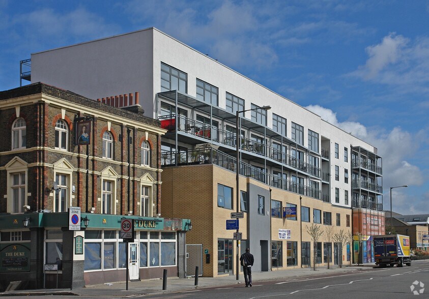 133-137 Creek Rd, Londres à vendre - Photo du bâtiment - Image 2 de 2