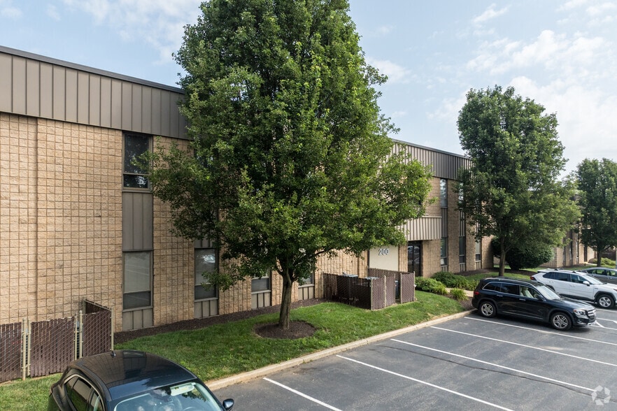 6 Dickinson Dr, Chadds Ford, PA for sale - Building Photo - Image 3 of 4