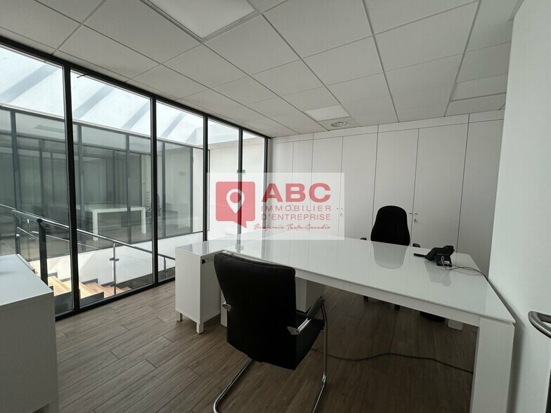 Bureau dans Lattes à vendre - Photo intérieure - Image 1 de 8