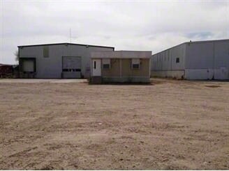 1302 Rath Ave, Dodge City, KS à vendre - Photo du bâtiment - Image 2 de 35
