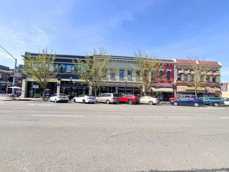 223 Commercial St NE, Salem, OR à louer - Photo du bâtiment - Image 1 de 1