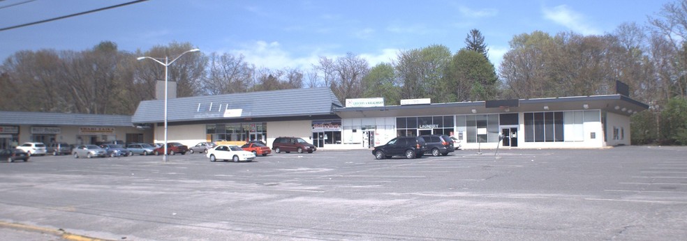 90 Store Ave, Waterbury, CT for lease - Building Photo - Image 1 of 1