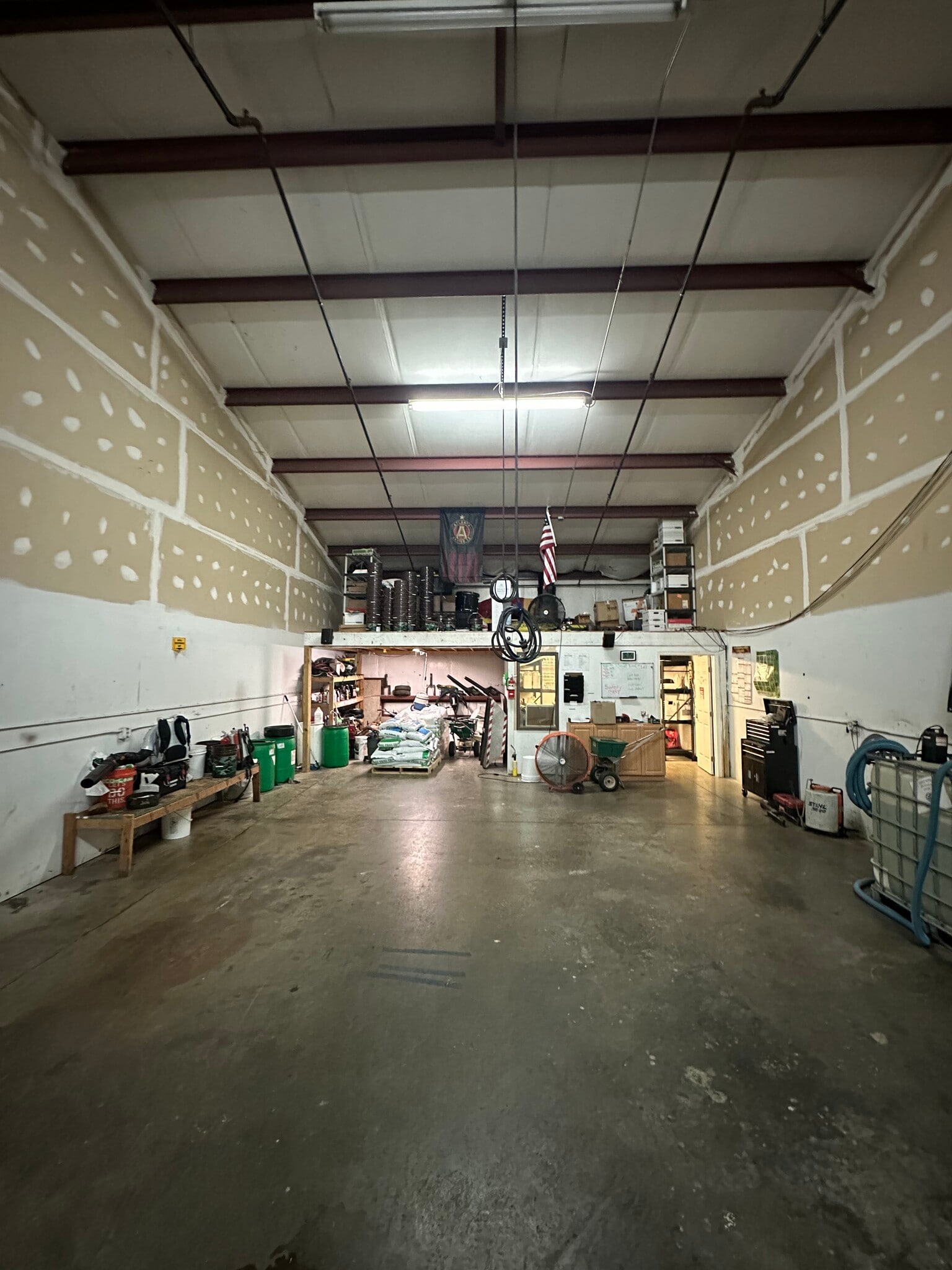 771 Shallowford Rd, Marietta, GA for lease Interior Photo- Image 1 of 10