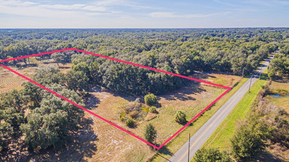 864 W Clarke St, Wildwood, FL à vendre - Photo du bâtiment - Image 2 de 11