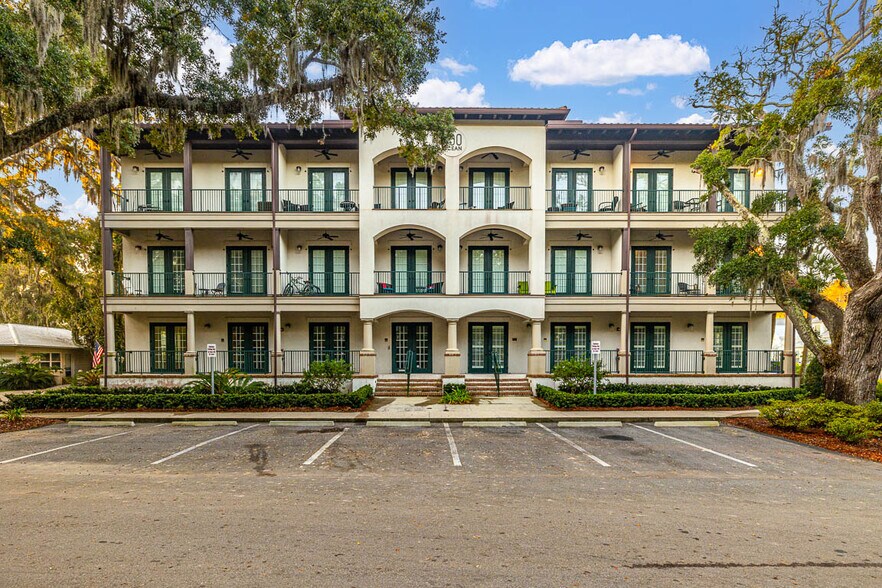400 Ocean Blvd, Saint Simons Island, GA à louer - Photo du bâtiment - Image 3 de 4