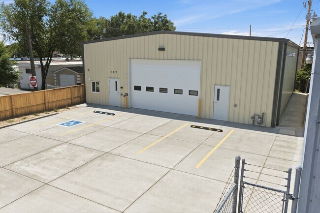 Plus de détails pour 5275 Adams St, Denver, CO - Industriel à louer