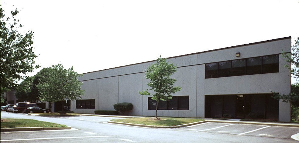 11900-11914 Old Baltimore Pike, Beltsville, MD à louer - Photo du bâtiment - Image 2 de 11