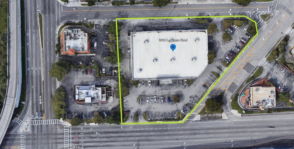 3600 Le Jeune Rd, Miami, FL for lease - Building Photo - Image 3 of 9