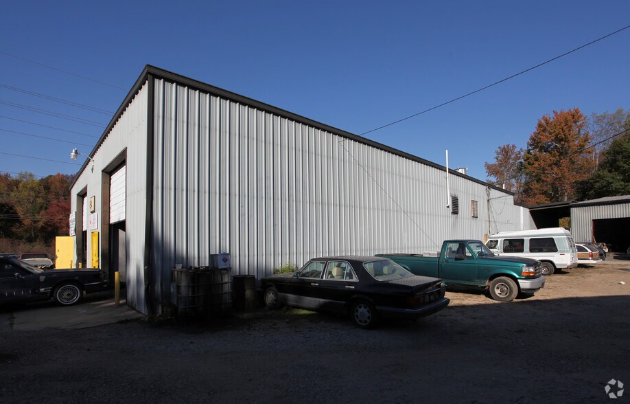 6090 Pinegrove Rd, Riverdale, GA for sale - Building Photo - Image 2 of 2