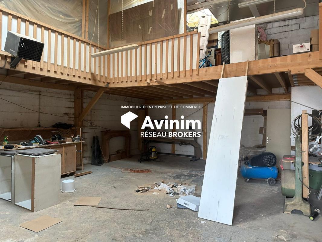 Industrial in Saint-Leu-la-Forêt for lease Interior Photo- Image 1 of 4