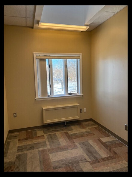 10 N Main St, Bristol, CT for lease - Building Photo - Image 2 of 8