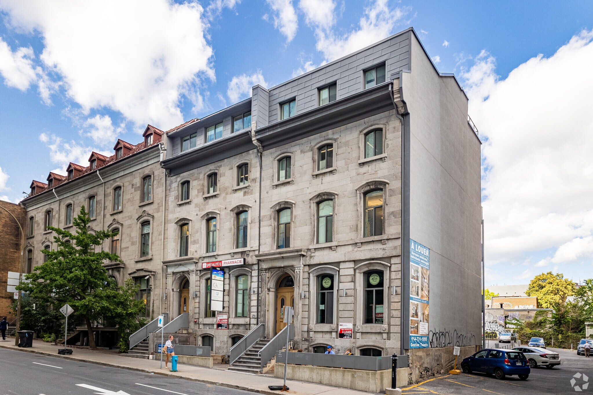 1019-1029 Rue Saint-Denis, Montréal, QC for sale Primary Photo- Image 1 of 1