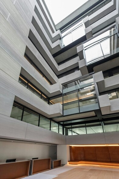 80 Charlotte St, Londres à louer - Photo intérieure - Image 2 de 9