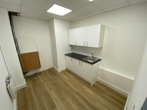 22-42 Gordon St, Luton for lease Interior Photo- Image 2 of 2