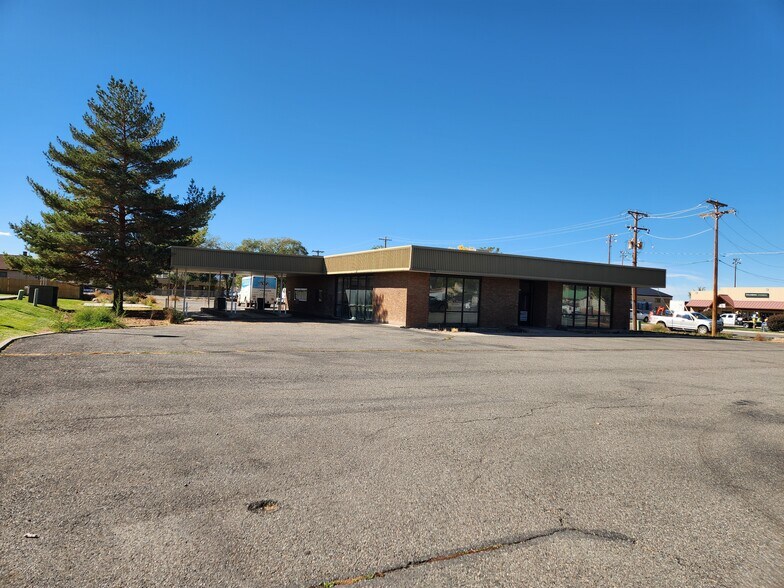 900 S Townsend Ave, Montrose, CO for sale - Building Photo - Image 2 of 40